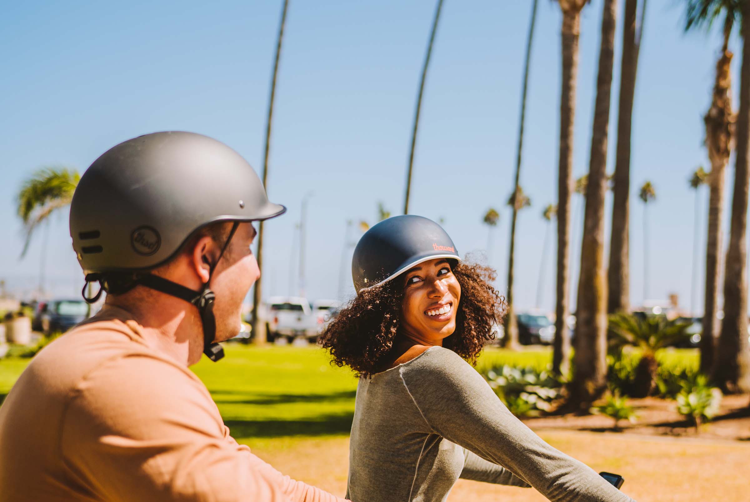 Thousand stealth 2025 black helmet